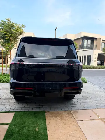 2025 Infiniti QX80 photo 6