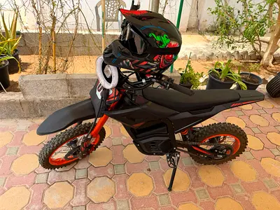 Electric dirt bike for kids - good condition