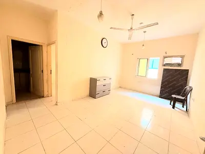 BIG SIZE 1BHK ON ROAD BUILDING PRIME LOCATION IN MUWAILEH