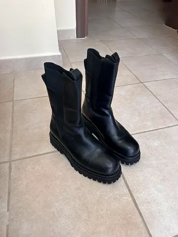 Black leather mid-calf boots, chunky sole — gently used