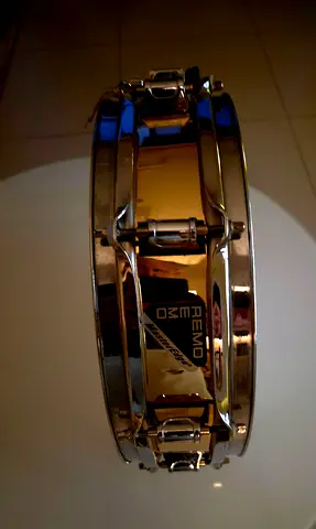 Remo piccolo masteredge 13 × 4 snare .