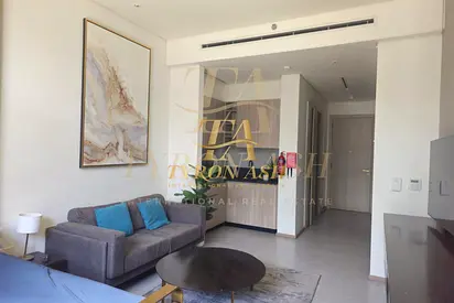 VACANT l FULLY FURNISHED l FLEXIBLE