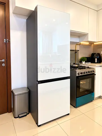 Good condition two-door refrigerator - bottom freezer, 185cm height model : Bespoke RB33T3662AP