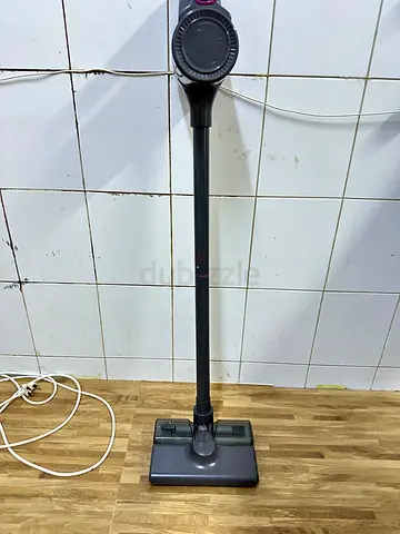 Slim cordless stick vacuum cleaner - good working condition