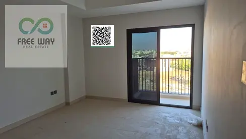 للبيع شقة غرفه وصاله اول ساكن الزاهية