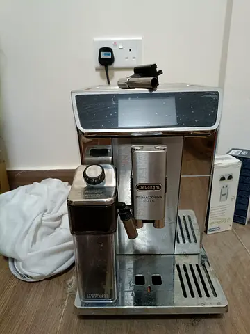 De'Longhi PrimaDonna Elite - Mint Condition (Like New / Rarely Used) ماكينة ديلونجي بريما دونا إيليت