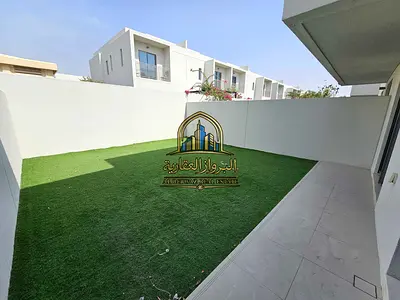 Luxurious spacious 3 bedroom with maid room villa for rent