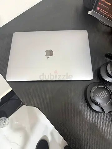 Apple MacBook Pro 13-inch 2017 (Silver) - Good Condition