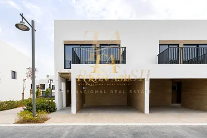 CORNER PLOT | OPPOSITE AMENITIES | CENTRAL LOCATED