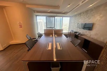 High Floor | Corner Unit | Close to Metro