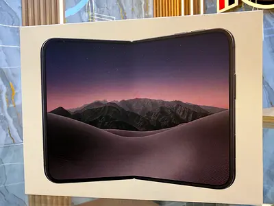 IPHONE DUO 2 TB STORAGE NIGHT SKY * ACTIVE*