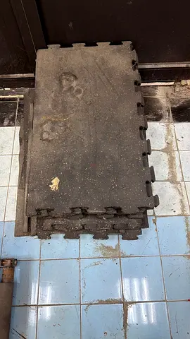 Interlocking Rubber Gym Floor Mats (Used)