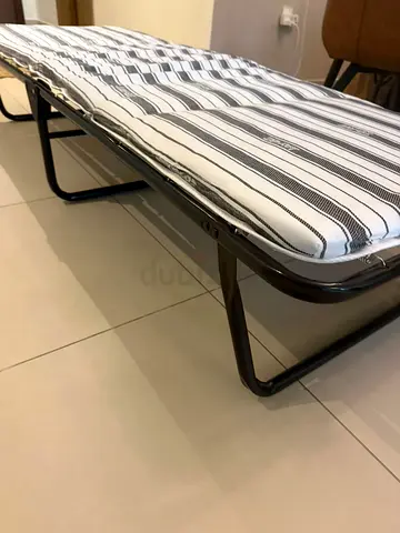 Foldable Single Guest Bed / Portable Folding Bed with Mattress
