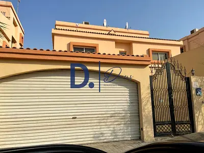 Compound Villa 5 BR +Maid room+ Swimming Pool in MBZ city