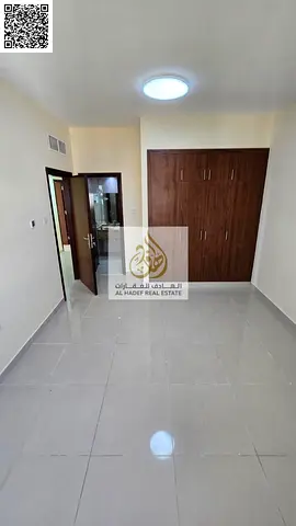 🏡 للإيجار السنوي في عجمان – النعيمية 1 🌟 🔥 شقة غرفتين وصالة بمساحة كبيرة ومواصفات مميزة! 🔥 ✨ فرصة رائعة للسكن العائلي في شقة واسعة بتصميم مريح، دا