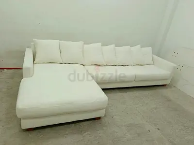 Excellent condition the loom collection lshape sofa