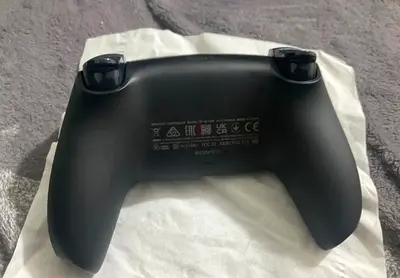 PS5 controller (black)