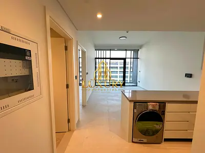 Luxury 1-Bedroom Apartment with Balcony in Vida Residences