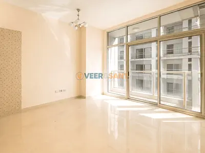 Well Maintain | Huge Balcony | Bright Unit