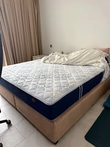 King Size Mattress 180x210 cm + Bed Base