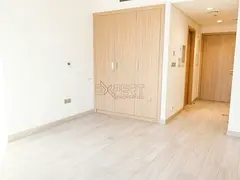 Pool View | Vacant | Near Metro | Multiple Cheques
