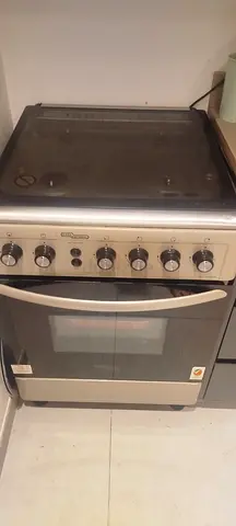 Used DeLonghi Freestanding Gas Cooker with Oven - Good Working Condition