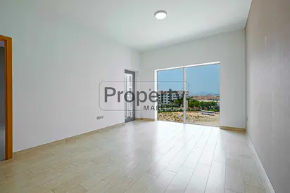 Modern Living | Bright & Spacious | Balcony