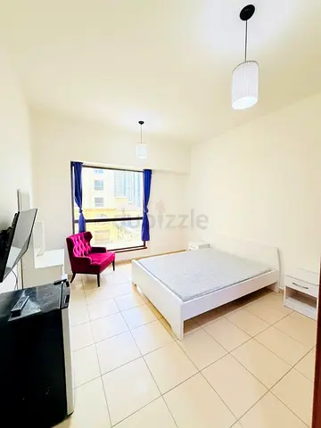 Standard room for Rent in sadaf -6 with sea view