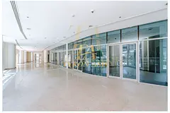 PRIME MARINA RETAIL RENTAL / HIGH FOOTFALL