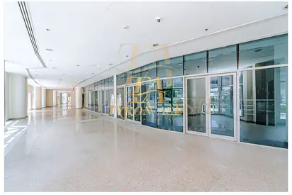 PRIME MARINA RETAIL RENTAL / HIGH FOOTFALL