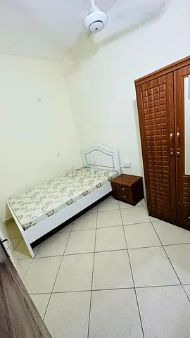 ​Furnished Partition Room in Al Karama - Near ADCB Metro | All-Inclusive