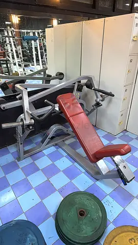 Incline Chest Press Machine with Adjustable Bench - Used Gym Equipment
