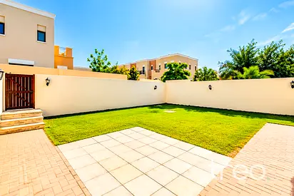 Next to Lake | Large Plot | 3 bed