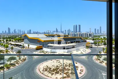 Burj Khalifa View | Bright Prime Location