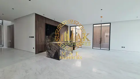 Harmony Haven: Stunning 5BR Villa in Dubai | Va...