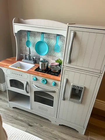 Kids kitchen