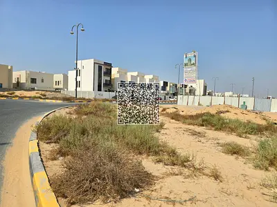 Residential-commercial land for sale in the Al Yasmeen area of ​​Ajman. The plot covers an area of ​​930 square meters (10,000 square feet). The permi