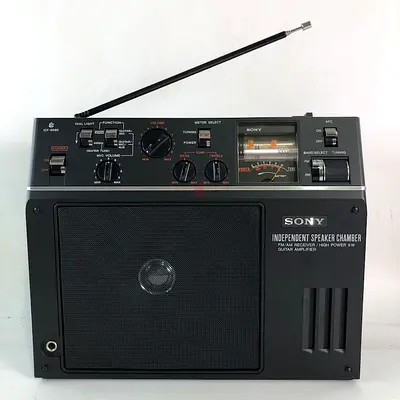 Vintage Sony Portable Radio ICF 9090- Working Condition - Made in Japan in the 1980th.