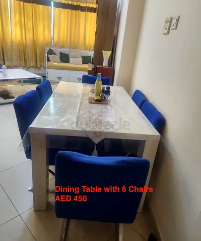 Dining Table with 6 chairs