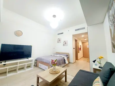 Fully Furnished|Boulevard View|Vacant