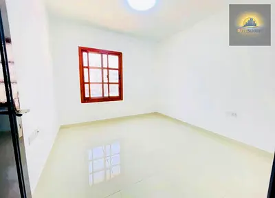 Spacious 01 Bed Apt with Separate Hall and Dining