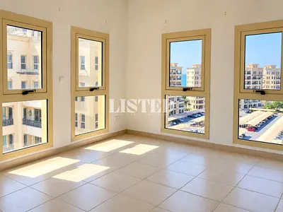 Stunning 2 Bedroom | Spacious Unit | High Floor