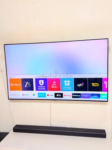 55-inch Samsung Smart LED TV - Good Condition with Soundbar