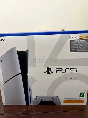 Brand new PS5 bought it yesterday from jumbo used for 3 hours only!