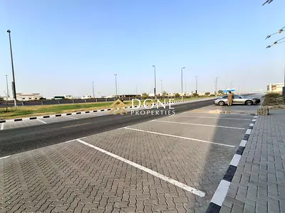 VERY PRIME LOCATION BRAND NEW SHOWROOM WITH WASHROOM CENTRAL AC WITH PARKING READY TO MOVE JUST 150k