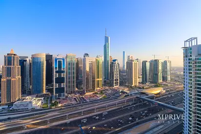 Spacious Layout | High Floor | Closed to Metro