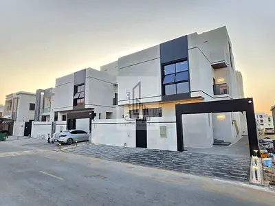 Super-deluxe 6-bedroom villa with no annual fees