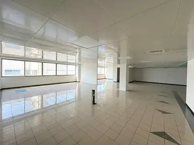 Spacious Office Space In Al Khaleej Building