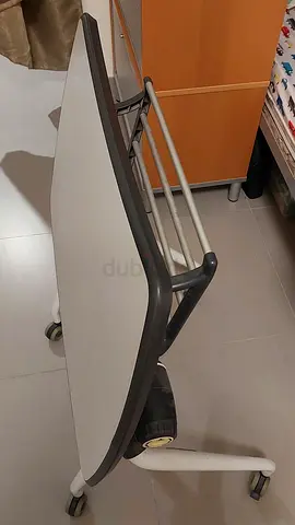 Space-Saving Foldable Computer and Study Table with Lockable Caster Wheels