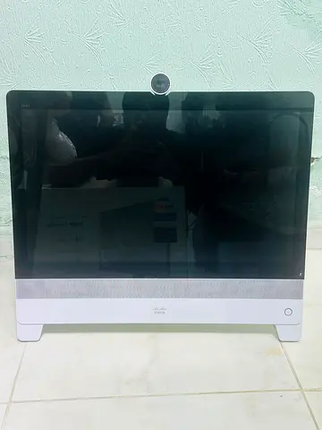Cisco all-in-one VoIP desktop (with integrated webcam) - used